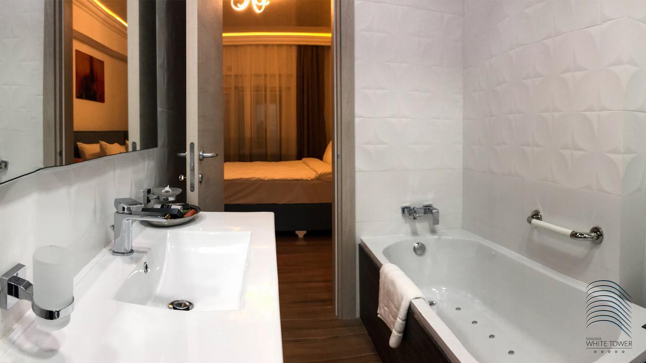 Aparthotel White Tower