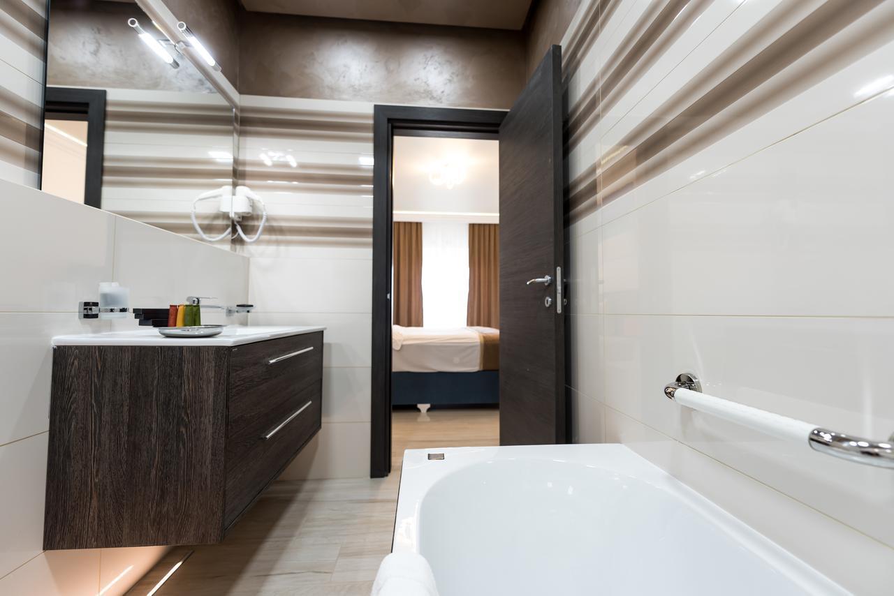 Aparthotel White Tower 4*