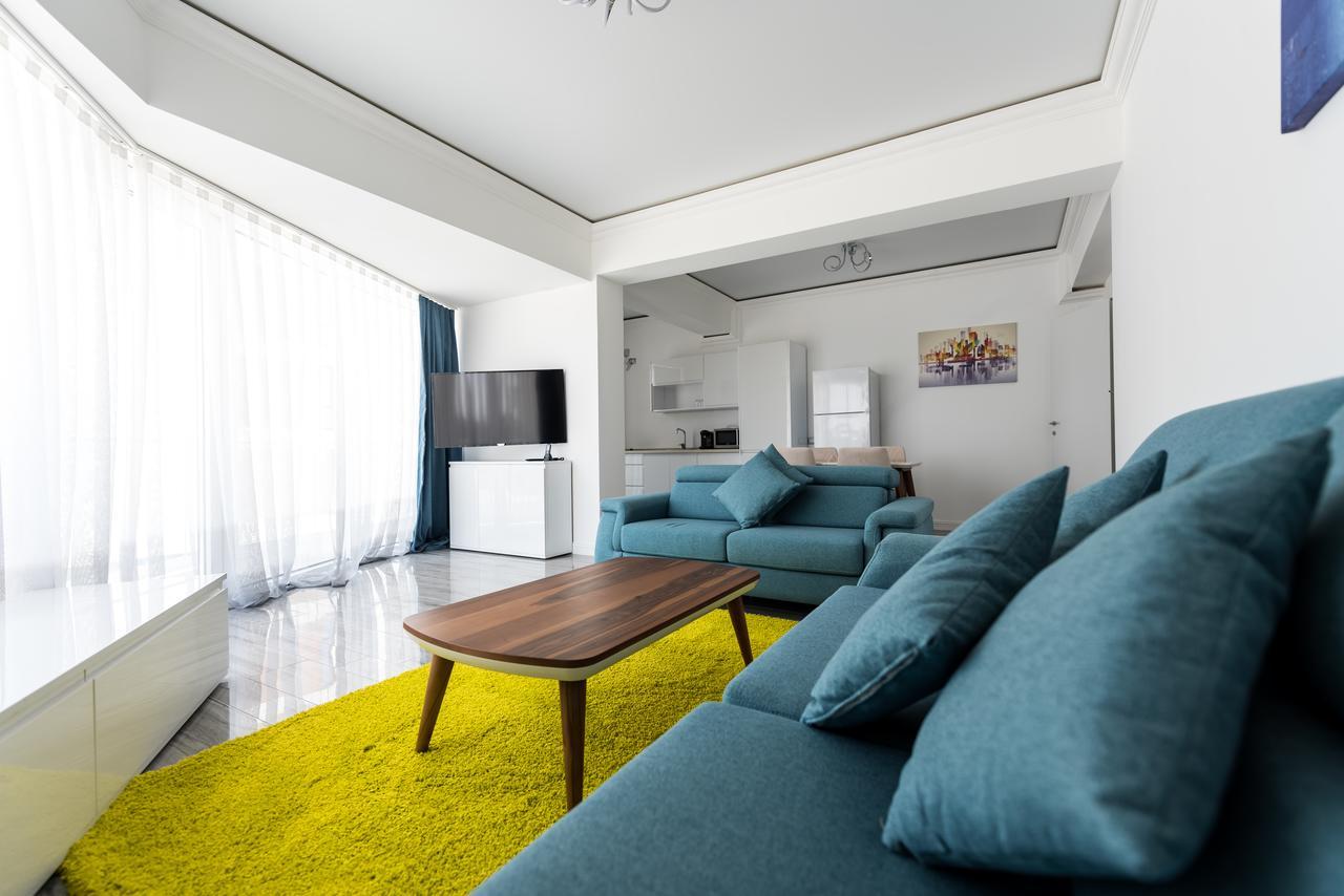 White Tower Aparthotel