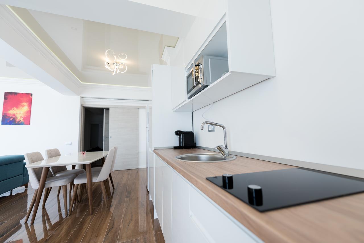 White Tower Aparthotel