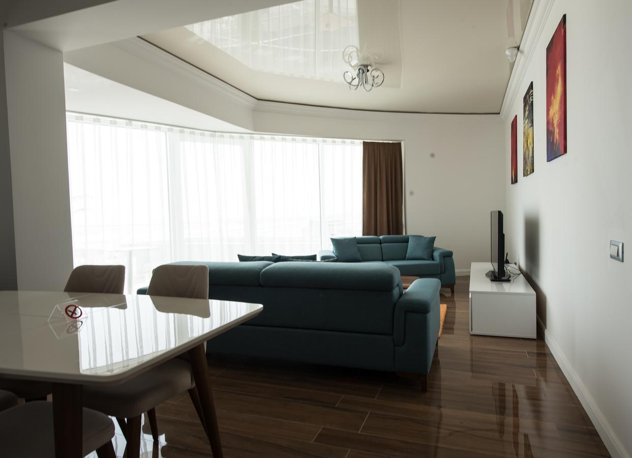 White Tower Aparthotel Mamaia