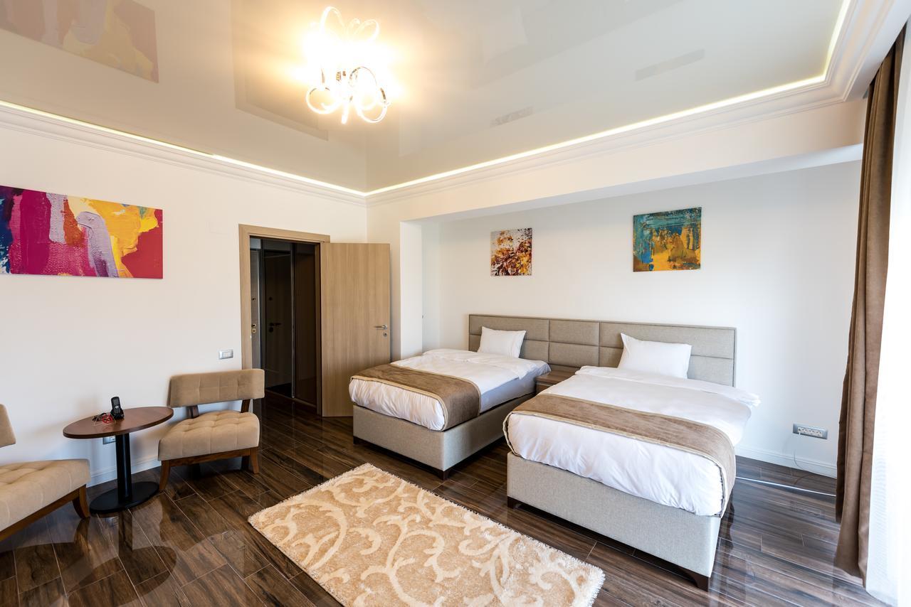 White Tower 4* Mamaia