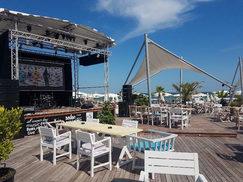 White Tower Aparthotel 4*