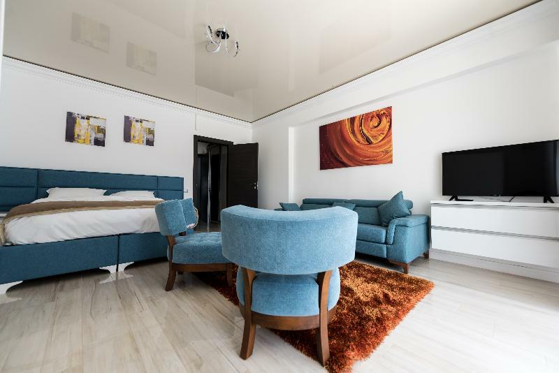 White Tower Aparthotel