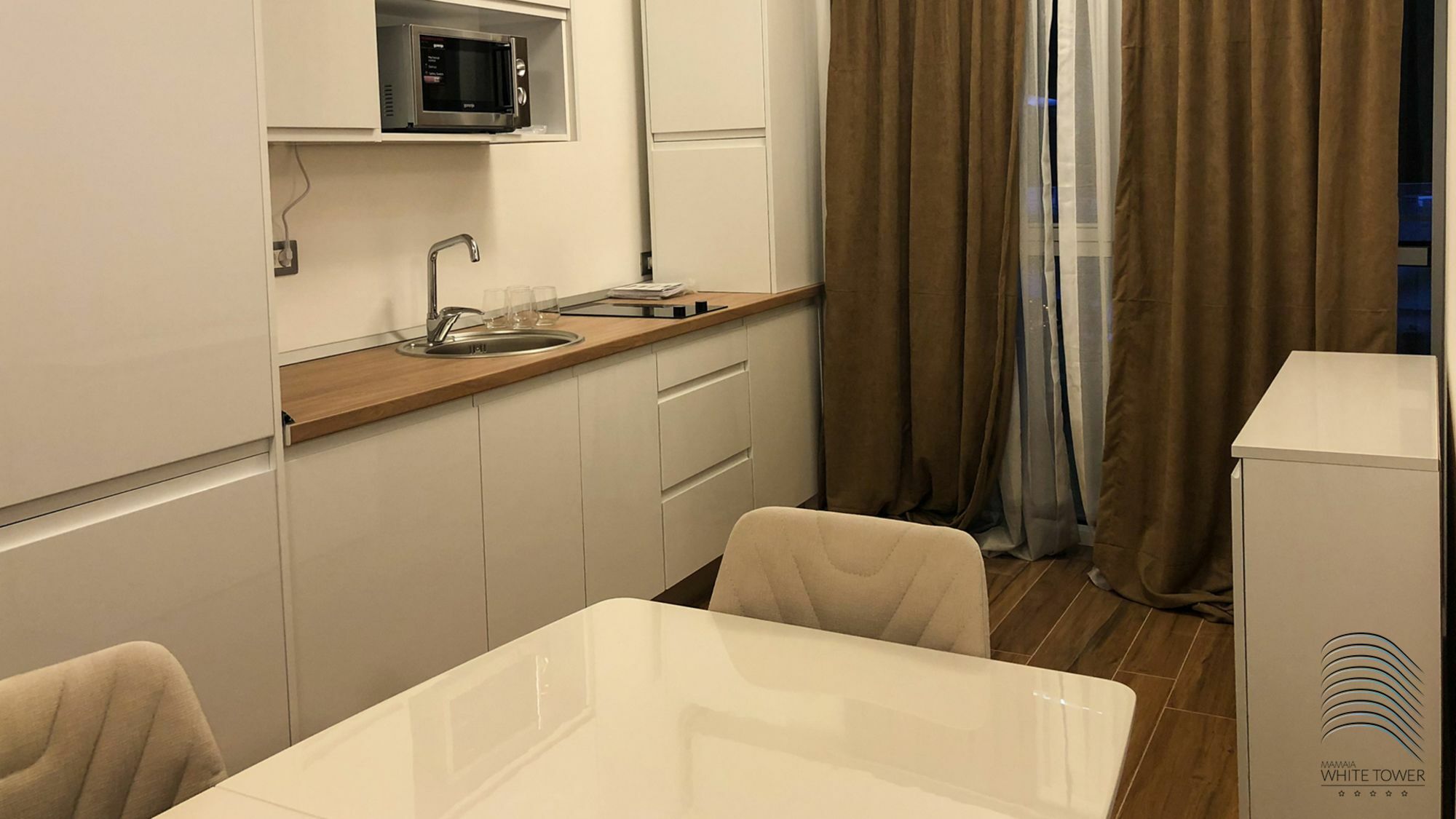 Aparthotel White Tower Mamaia