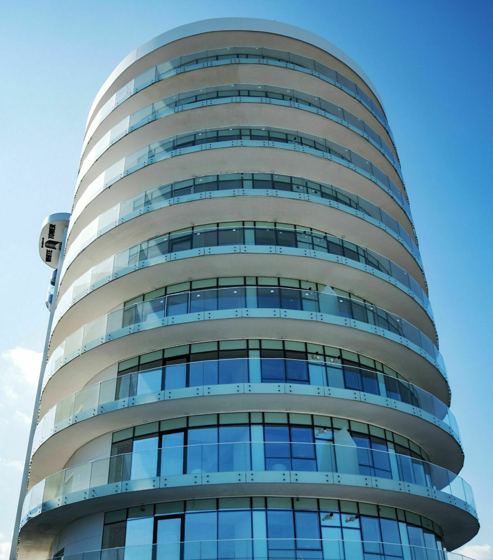 White Tower Aparthotel 4*