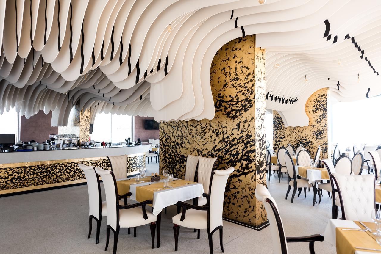 White Tower Mamaia